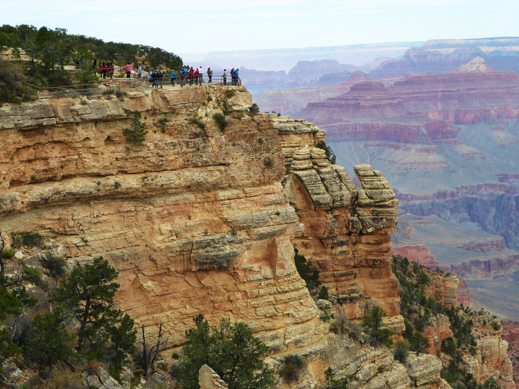 A view of Mather Point at the Grand Canyon